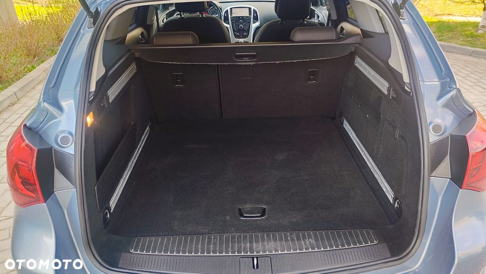 Opel Astra 1.4 Turbo Cosmo - 34