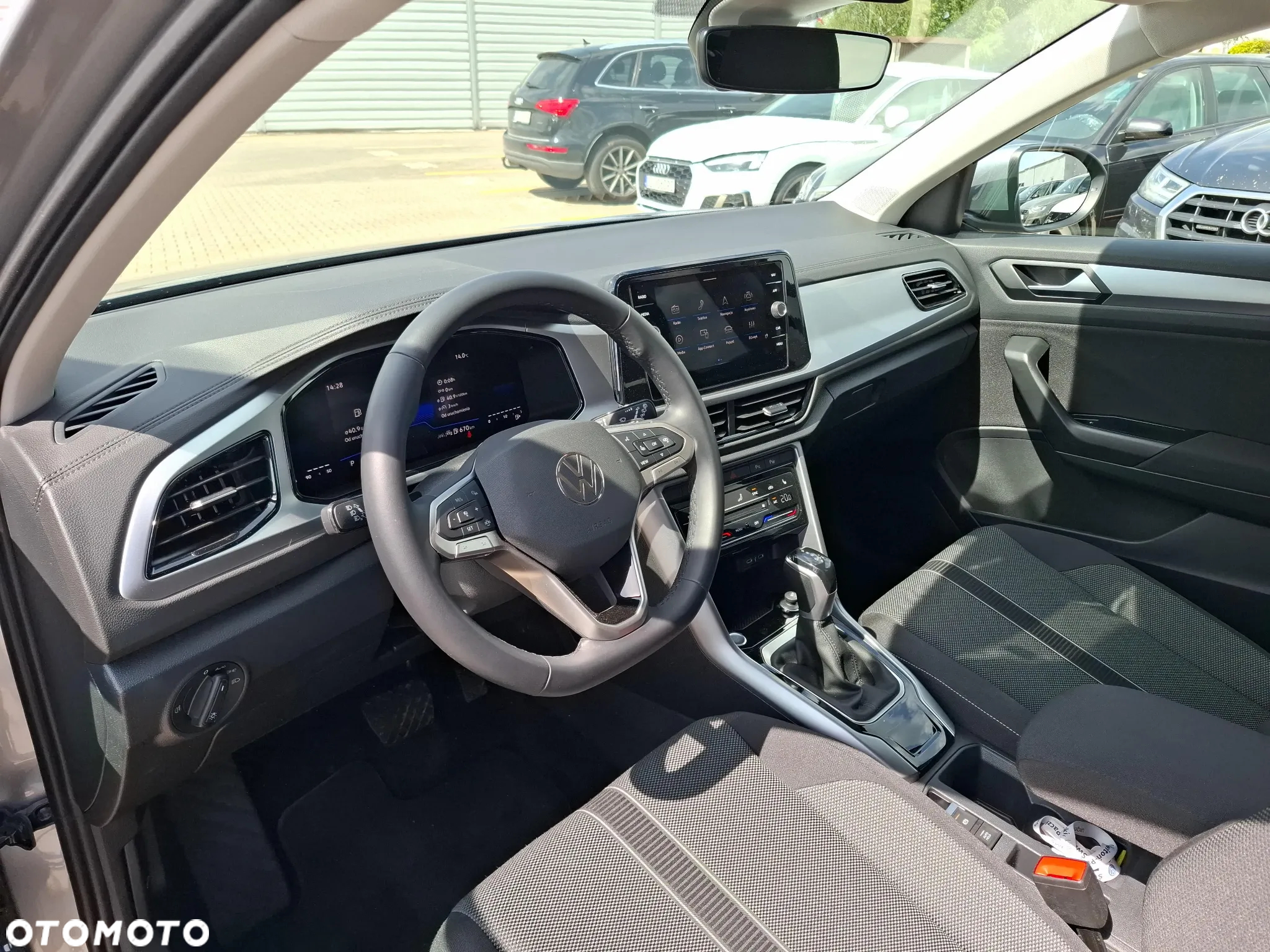Volkswagen T-Roc 1.5 TSI Life Plus DSG - 9