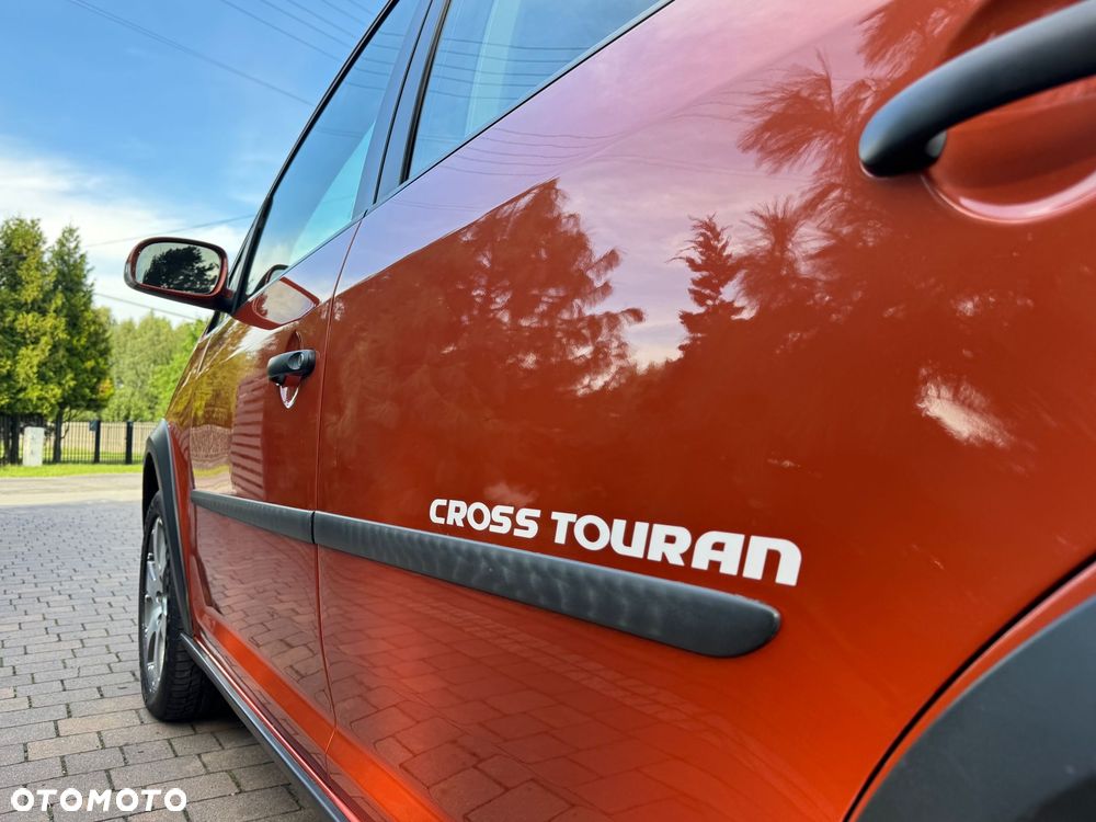 Volkswagen Touran 1.4 TSI Cross - 14