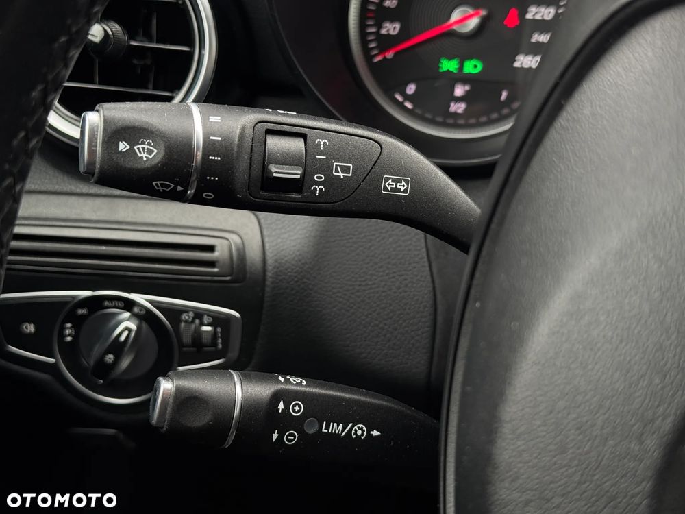 Mercedes-Benz Klasa C 200 (BlueTEC) d 7G-TRONIC - 24