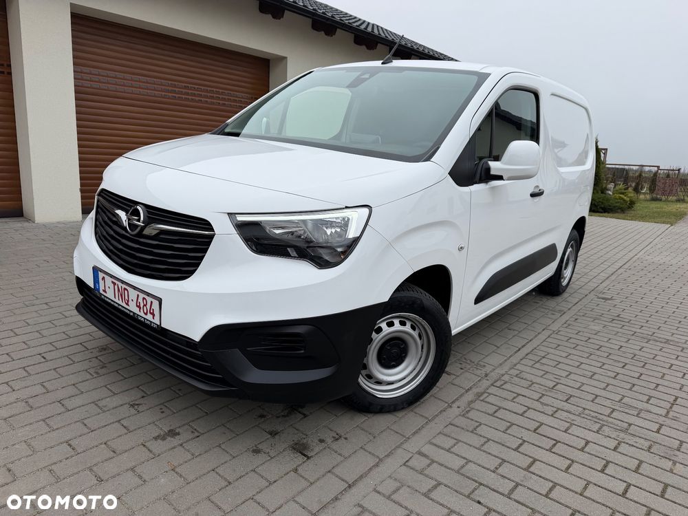 Opel COMBO - 19