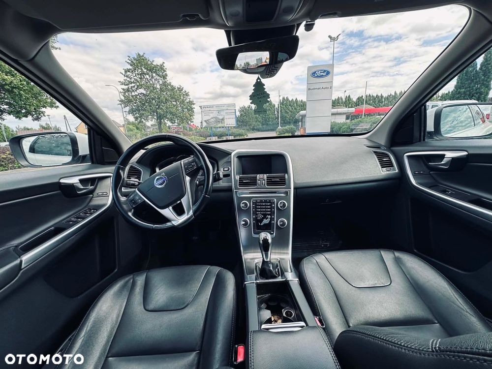 Volvo XC 60 - 6