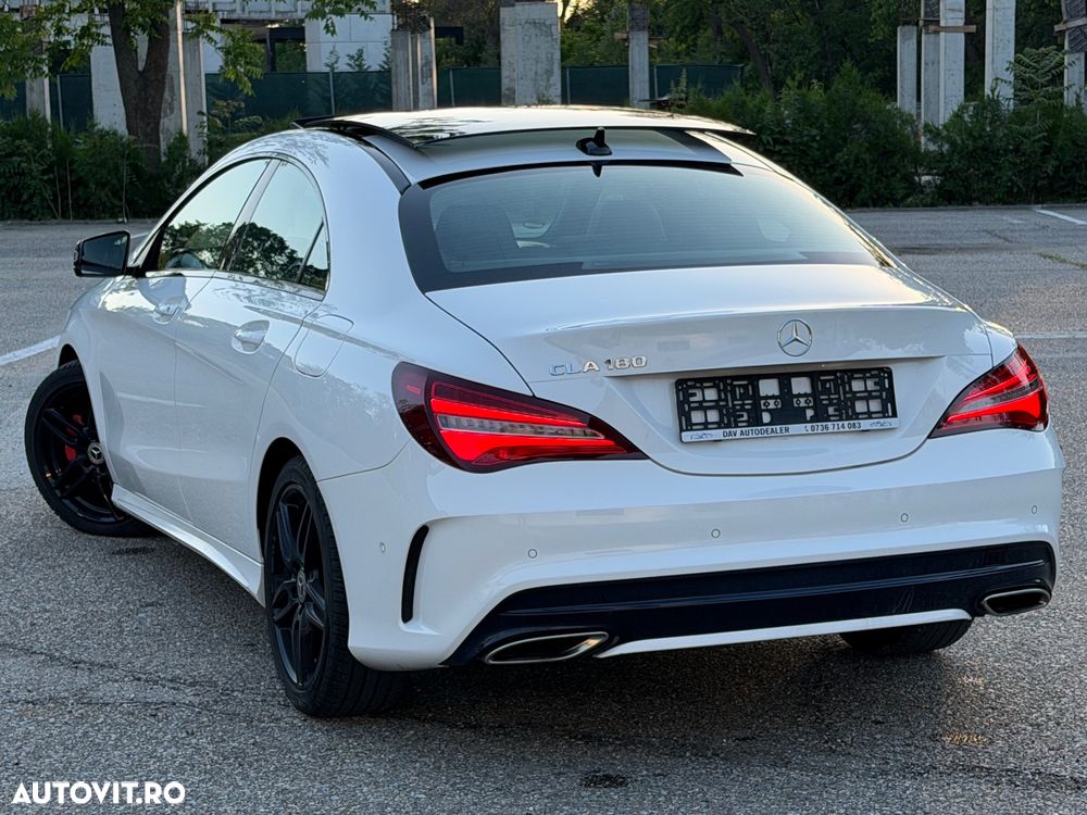 Mercedes-Benz CLA 180 7G-DCT AMG Line - 11