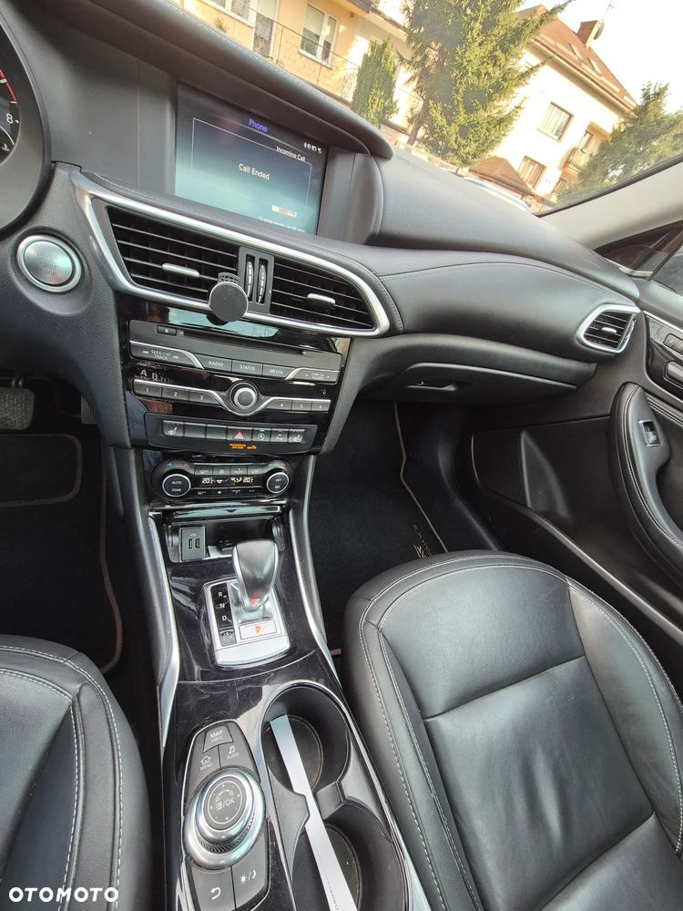 Infiniti QX30 - 9