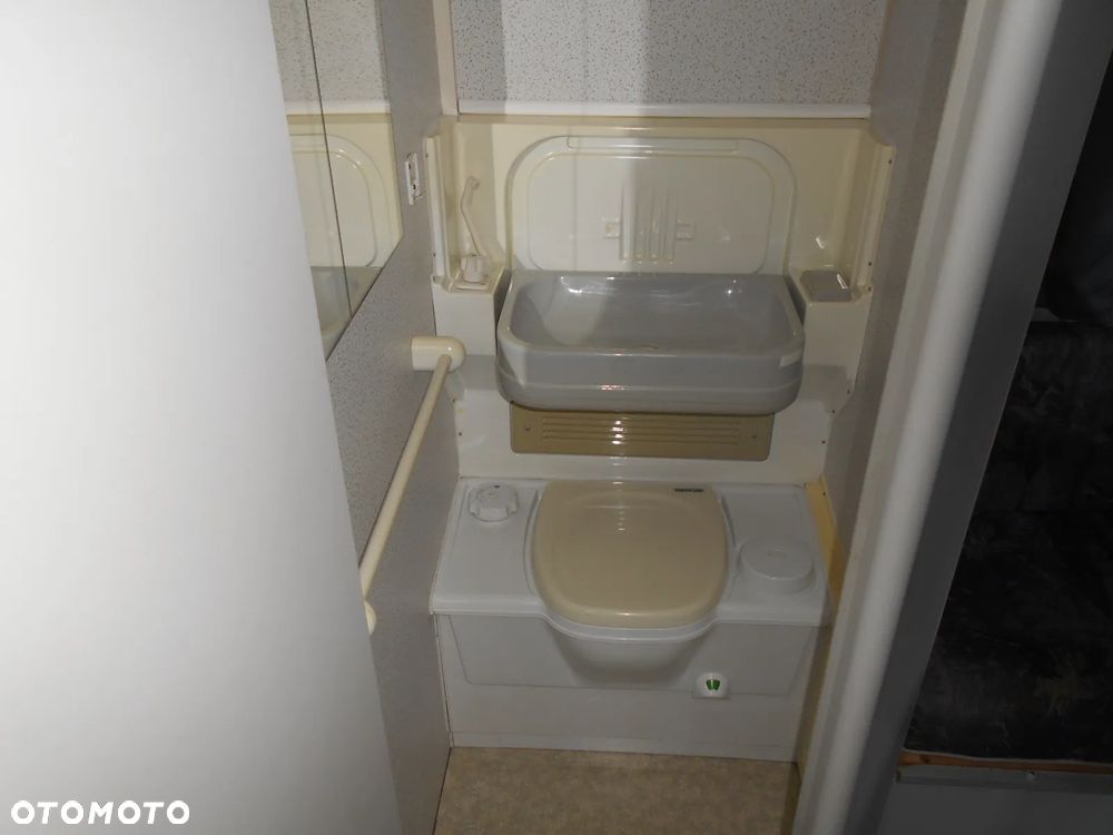 Delta CARAVANS 4300 TZ - 8