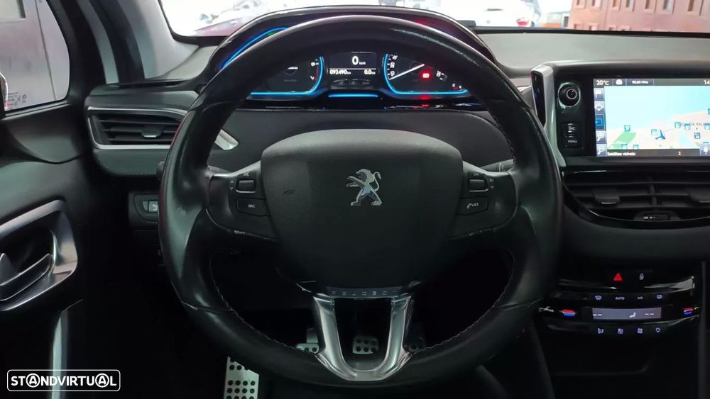 Peugeot 2008 1.2 PureTech Allure - 31