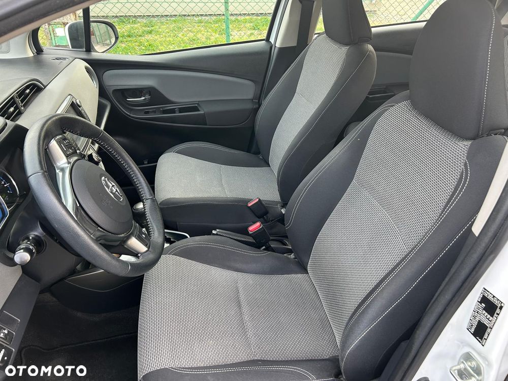 Toyota Yaris 1.5 VVT-i Comfort - 10