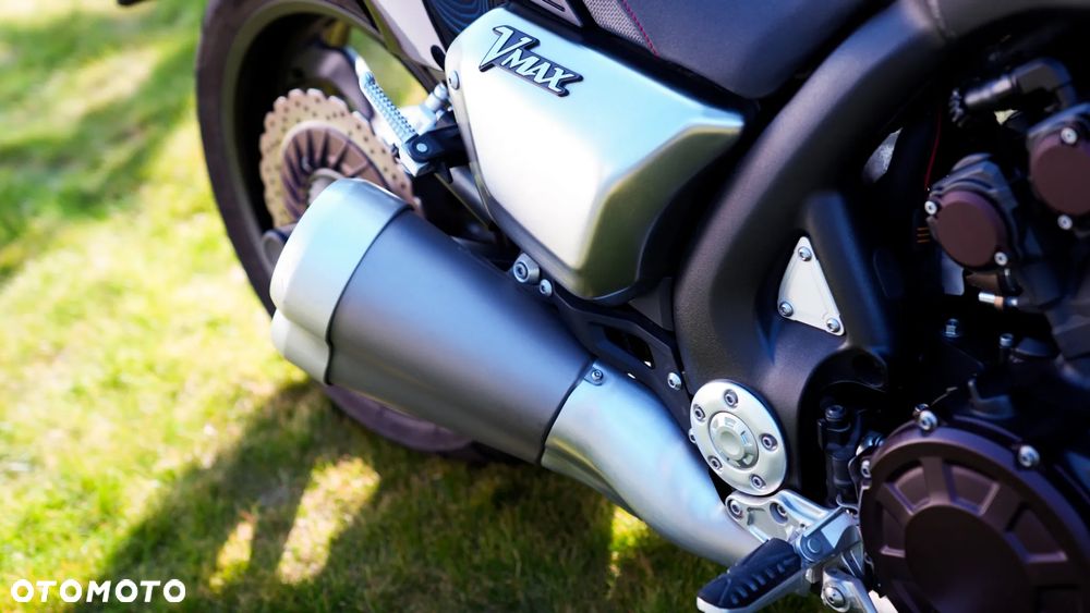 Yamaha V-MAX - 15