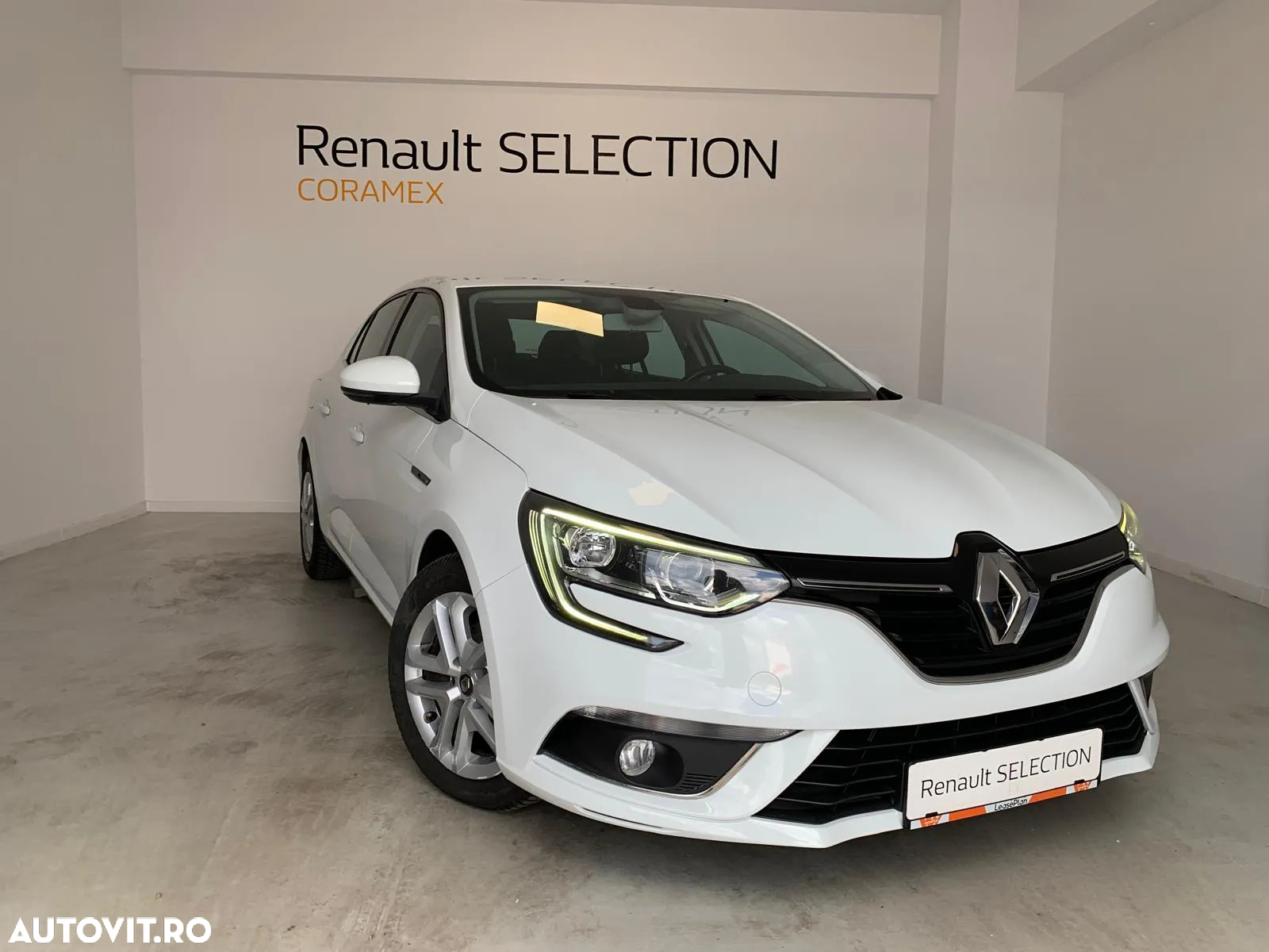 Renault Megane TCe EDC Zen - 10
