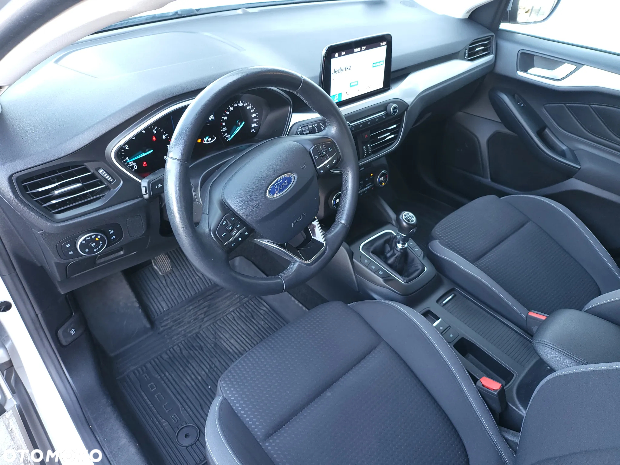 Ford Focus 1.5 EcoBoost Titanium - 17