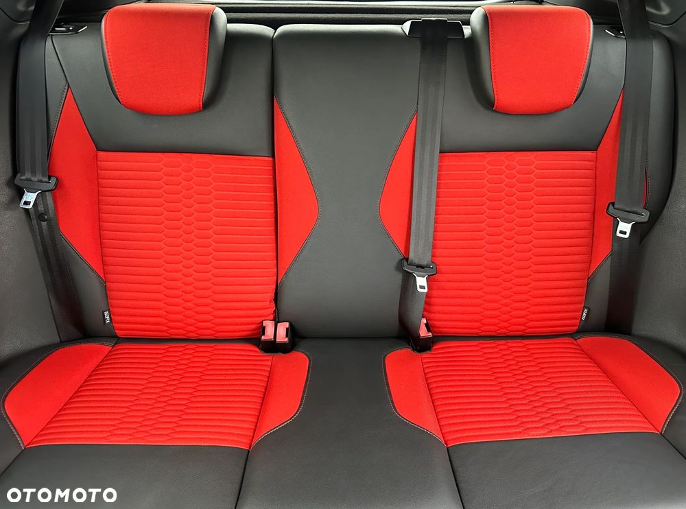 Ford Fiesta 1.6 EcoBoost ST - 28