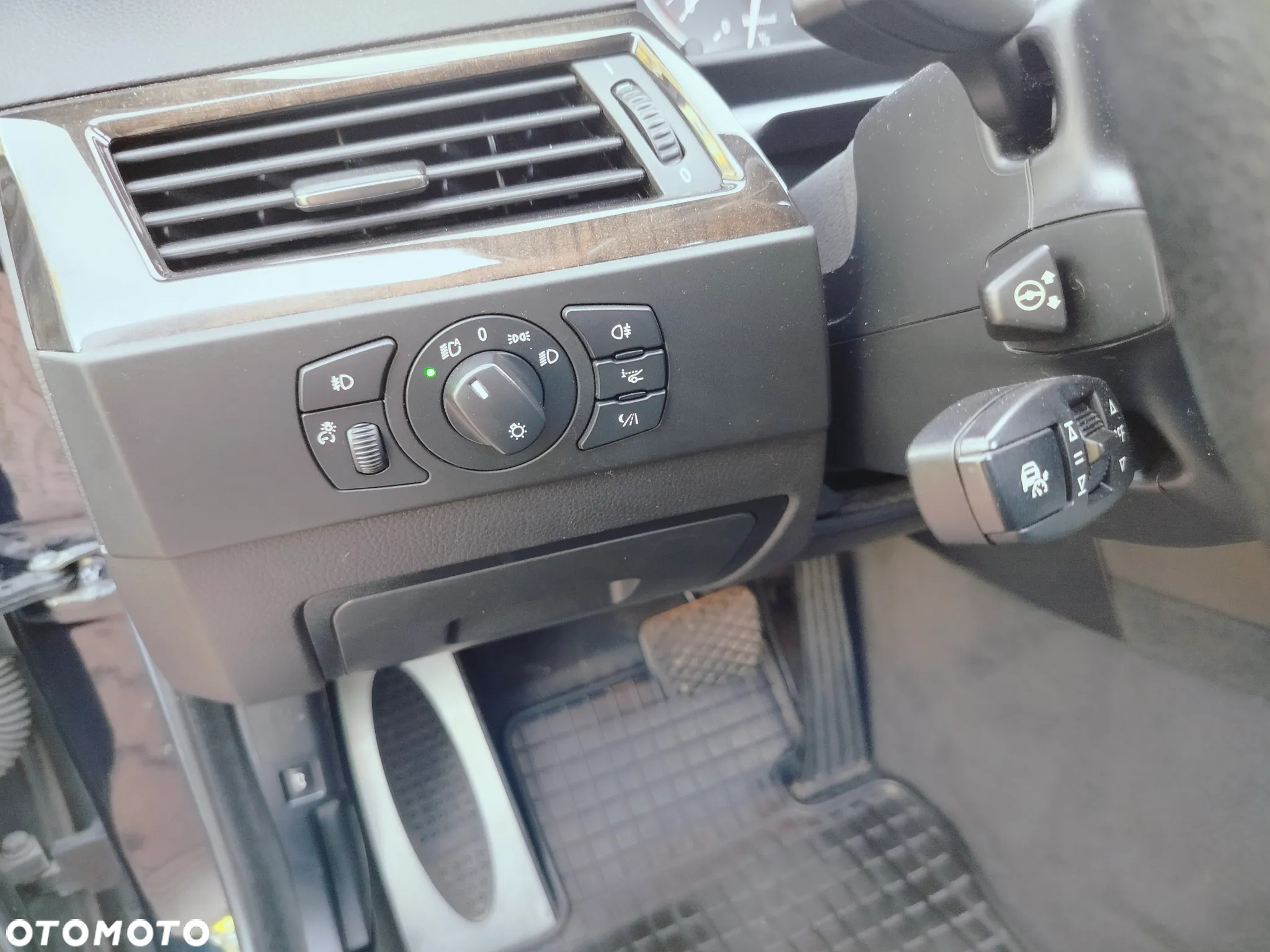 BMW Seria 5 535d - 32
