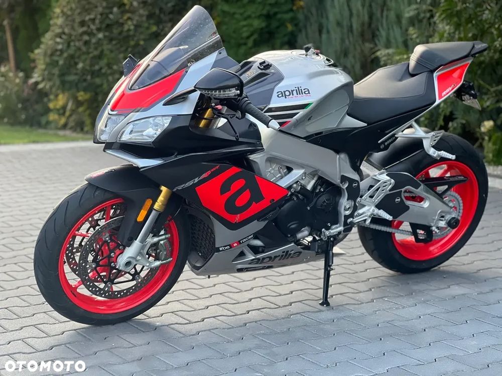 Aprilia RSV - 11