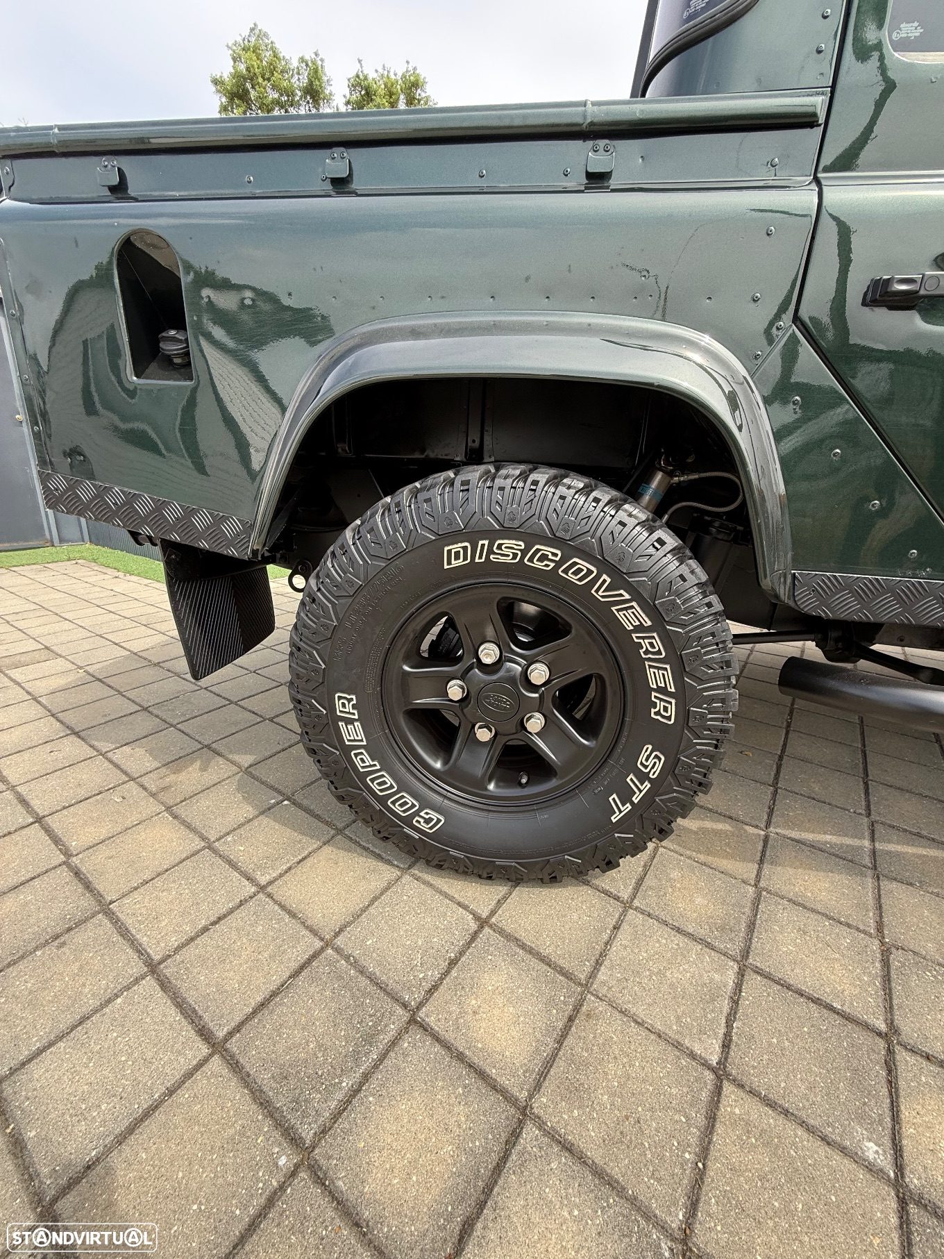 Land Rover Defender 130 CD 2.5 Td5 S - 10