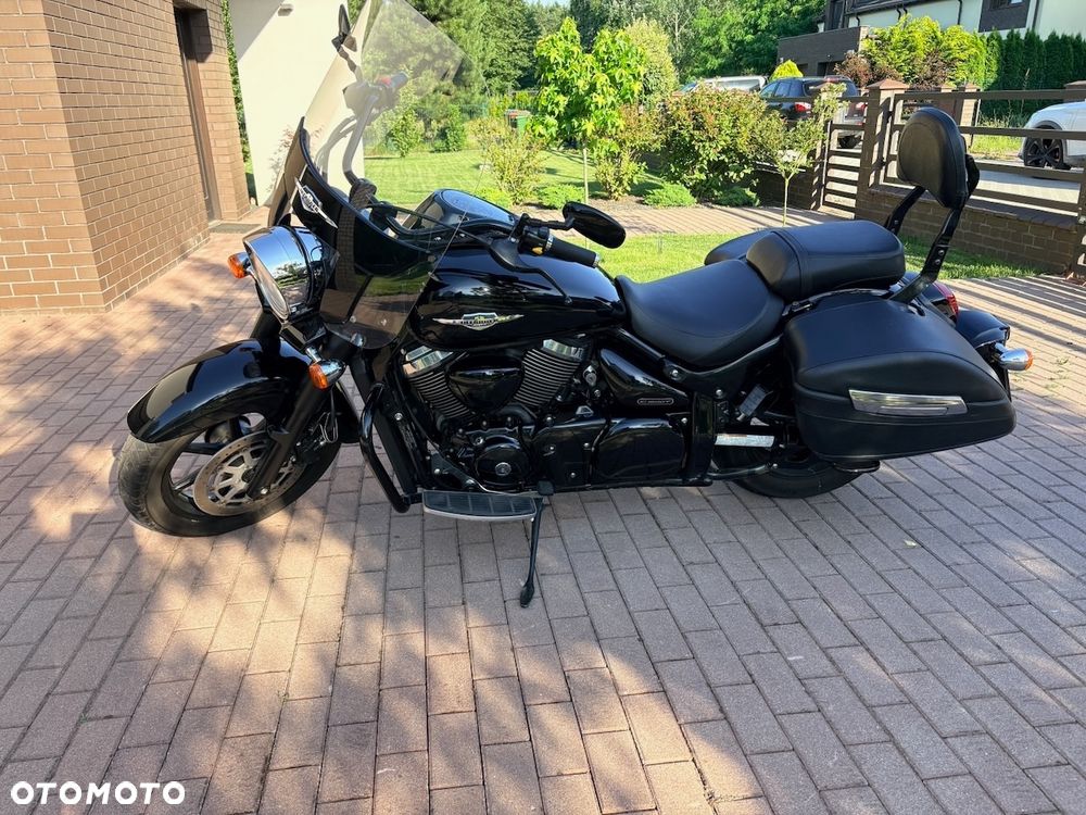 Suzuki Intruder - 4