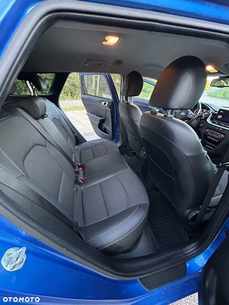 Kia Ceed 1.5 T-GDI Business Line Plus - 30