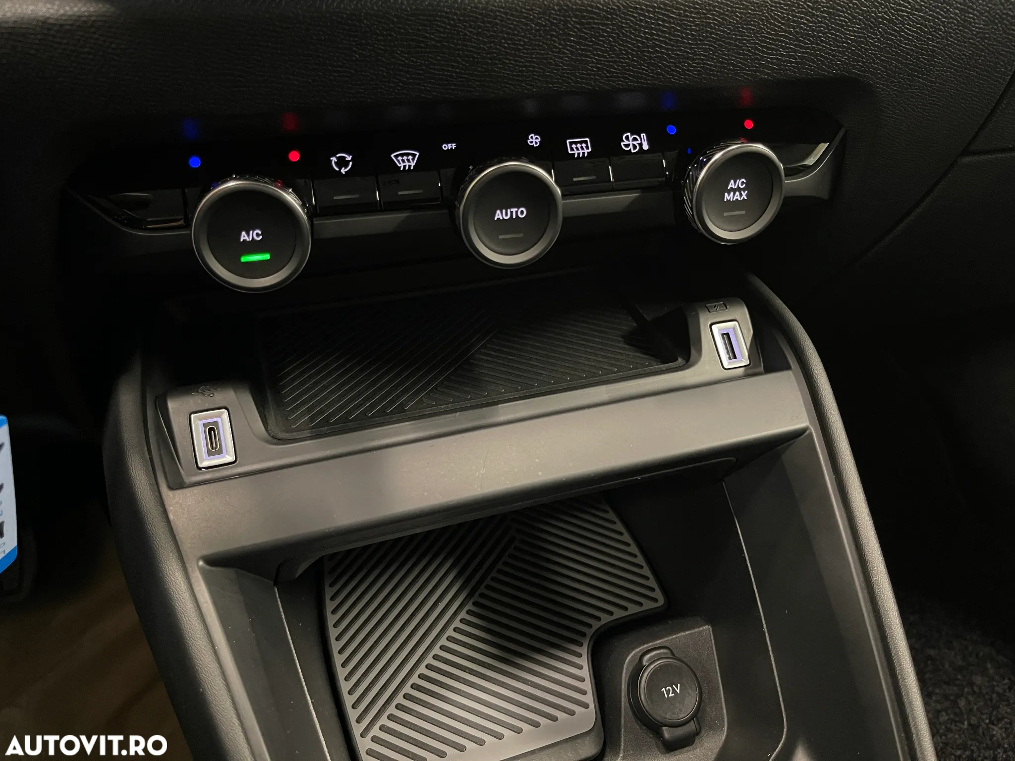 Citroën C4 1.5 BlueHDi S&S EAT8 Feel Pack - 24
