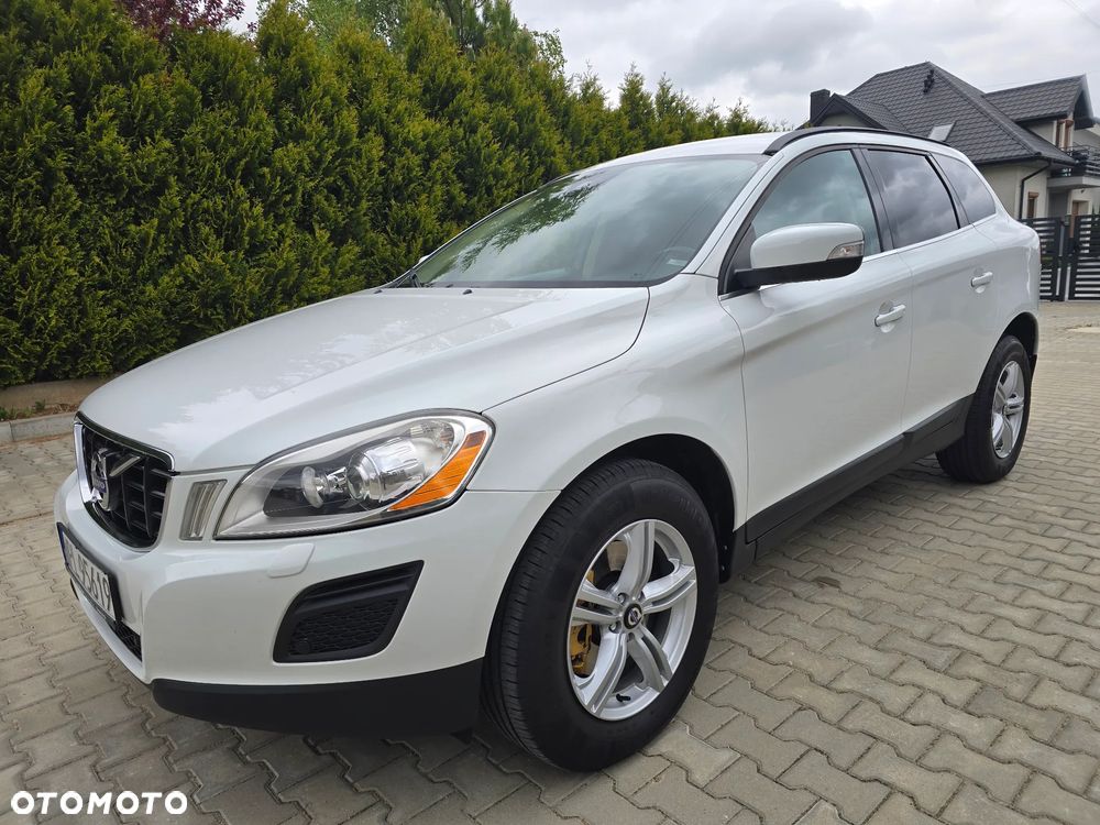Volvo XC 60 D3 Momentum - 11
