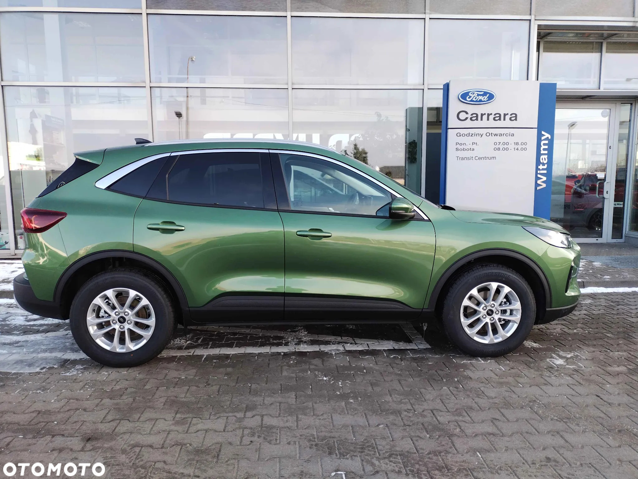 Ford Kuga 2.5 FHEV FWD Titanium eCVT - 2