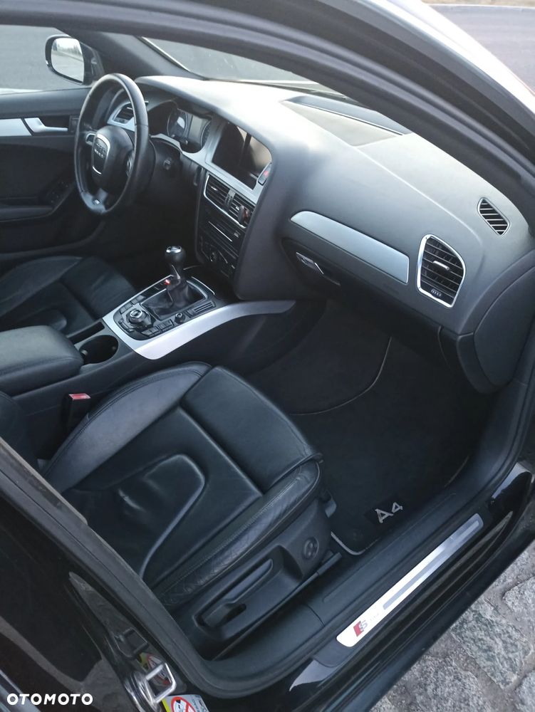 Audi A4 Avant 2.0 TDI - 17