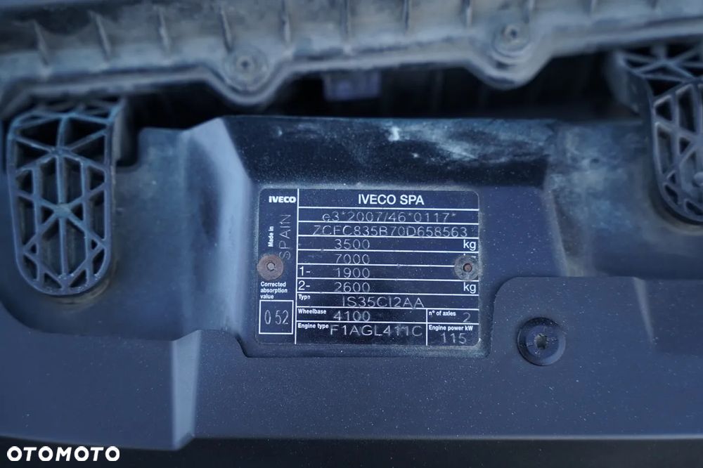Iveco DAILY 35 - 160 / KONTENER - 4,3 M / IZOTERMA / WINDA DHOLLANDIA - 750 KG / BLIŹNIAK / SPROWADZONY / EURO 6 - 37