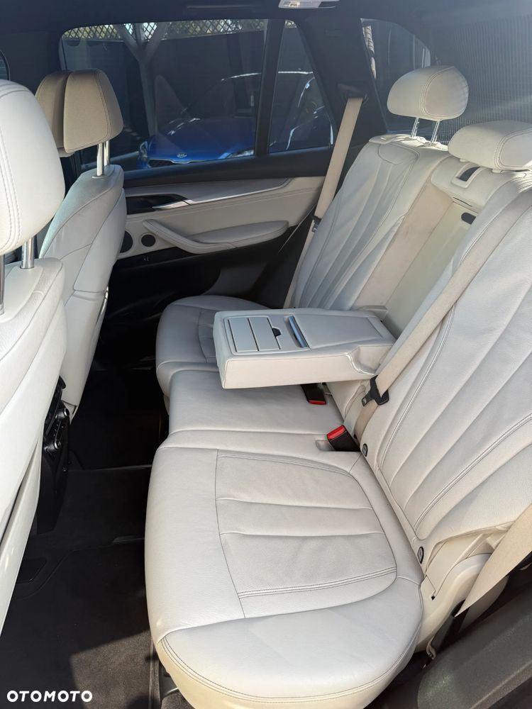 BMW X5 xDrive30d - 12