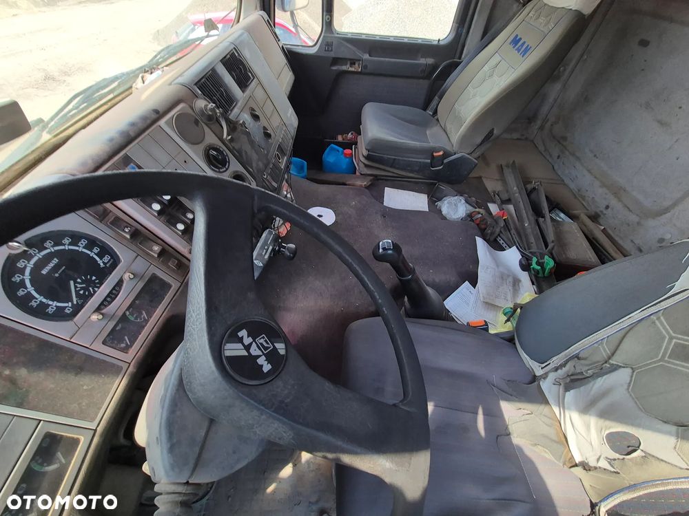 MAN F2000 - 14