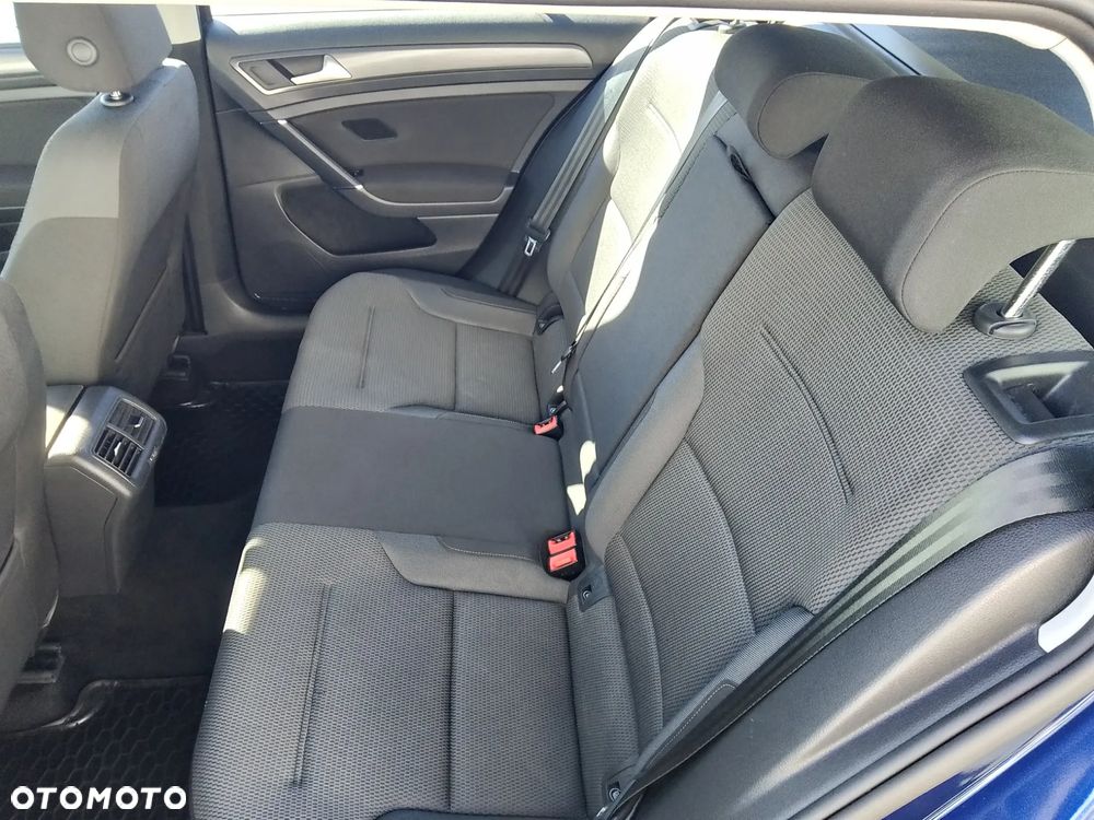 Volkswagen Golf 1.5 TSI BMT Comfortline - 24