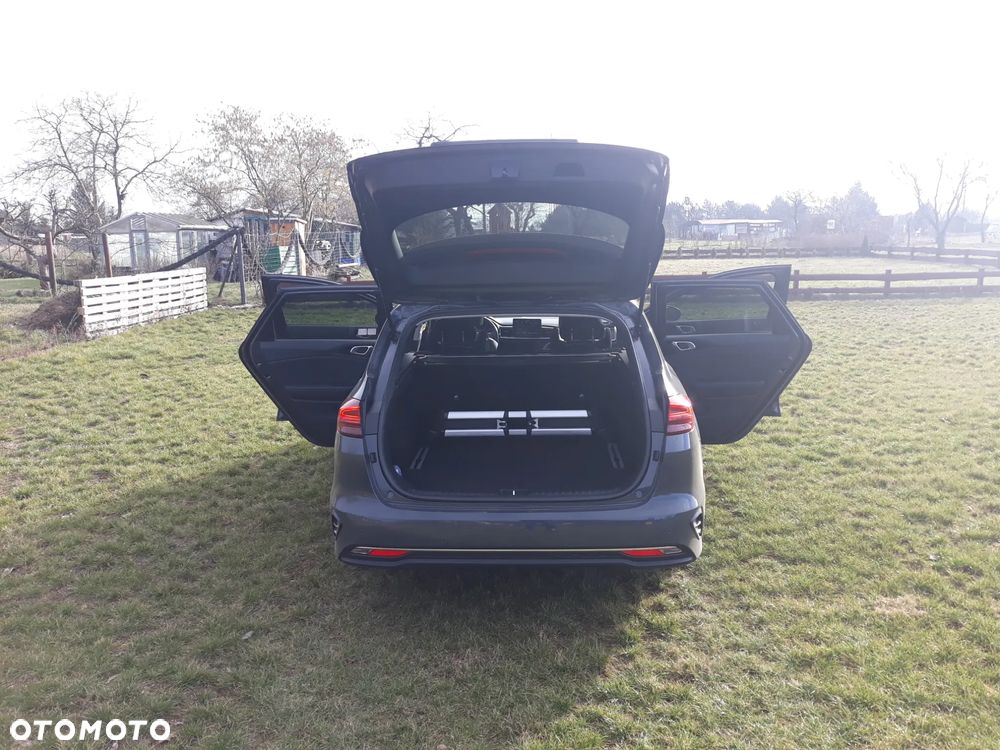 Kia Ceed 1.4 T-GDI L Business Line Plus DCT - 12