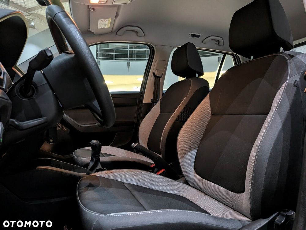 Skoda Fabia 1.0 Ambition - 10