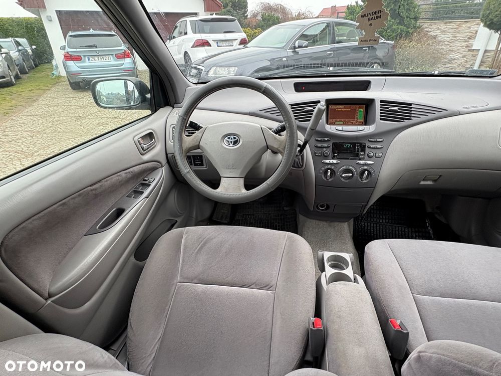 Toyota Prius 1.5 VVT-i Sol - 14