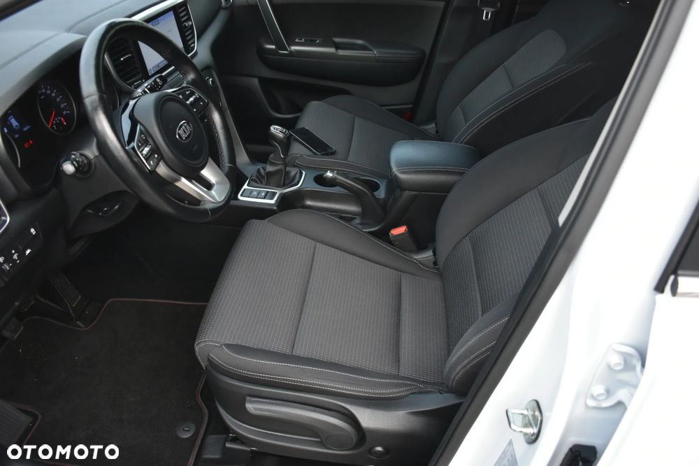 Kia Sportage 1.6 T-GDI 2WD Vision - 17