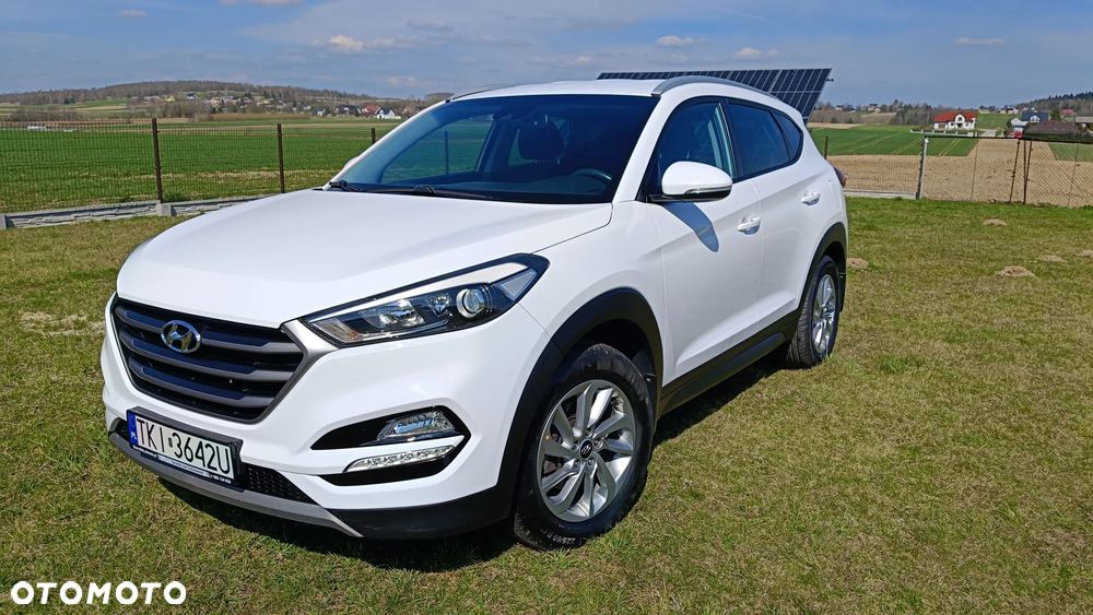 Hyundai Tucson 1.7 CRDI BlueDrive Style 2WD - 2