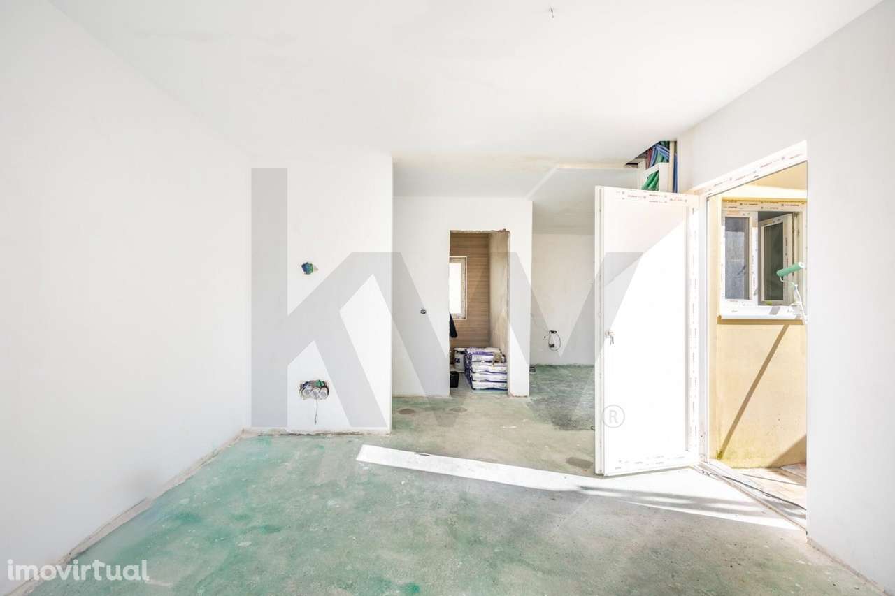 Andar Moradia T2 em renovação no centro de Valongo — Terraço enorme - Grande imagem: 4/22