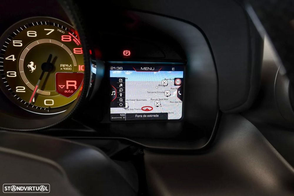 Ferrari F8 Tributo 3.9 Twin-Turbo V8 — fotografia 9