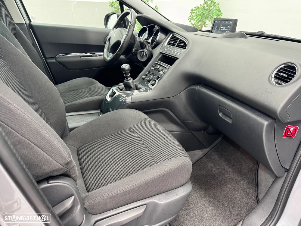 Peugeot 5008 2.0 BlueHDi Allure J17 - 19