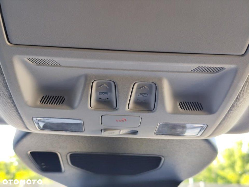 Ford Kuga - 33