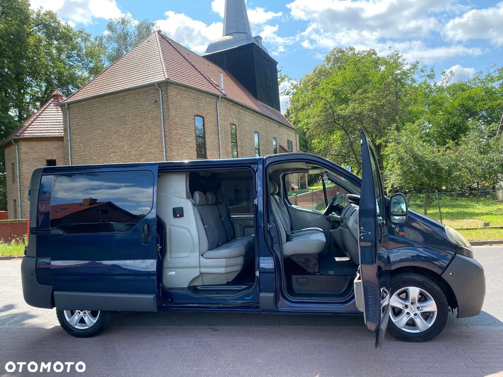Opel Vivaro - 1