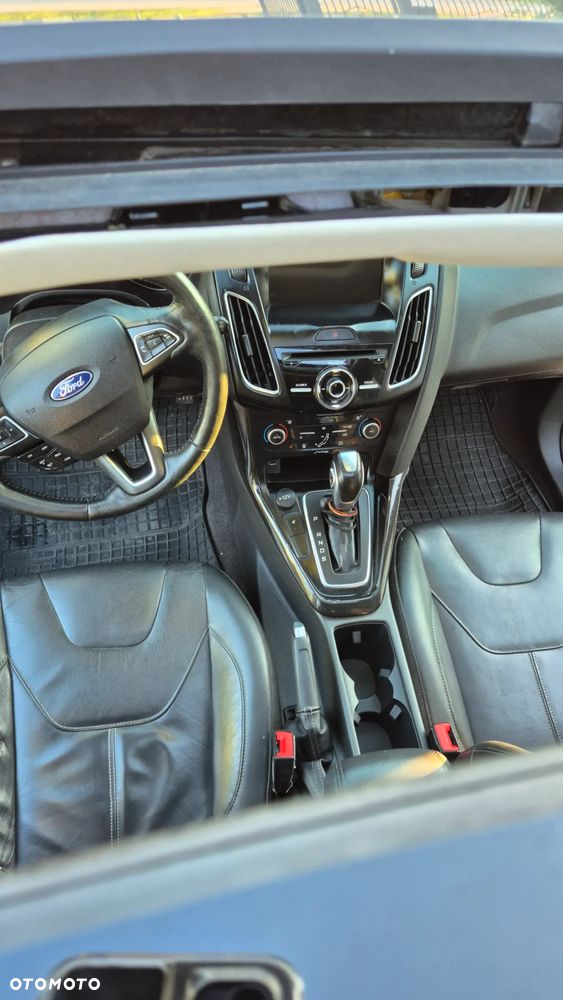 Ford Focus - 13