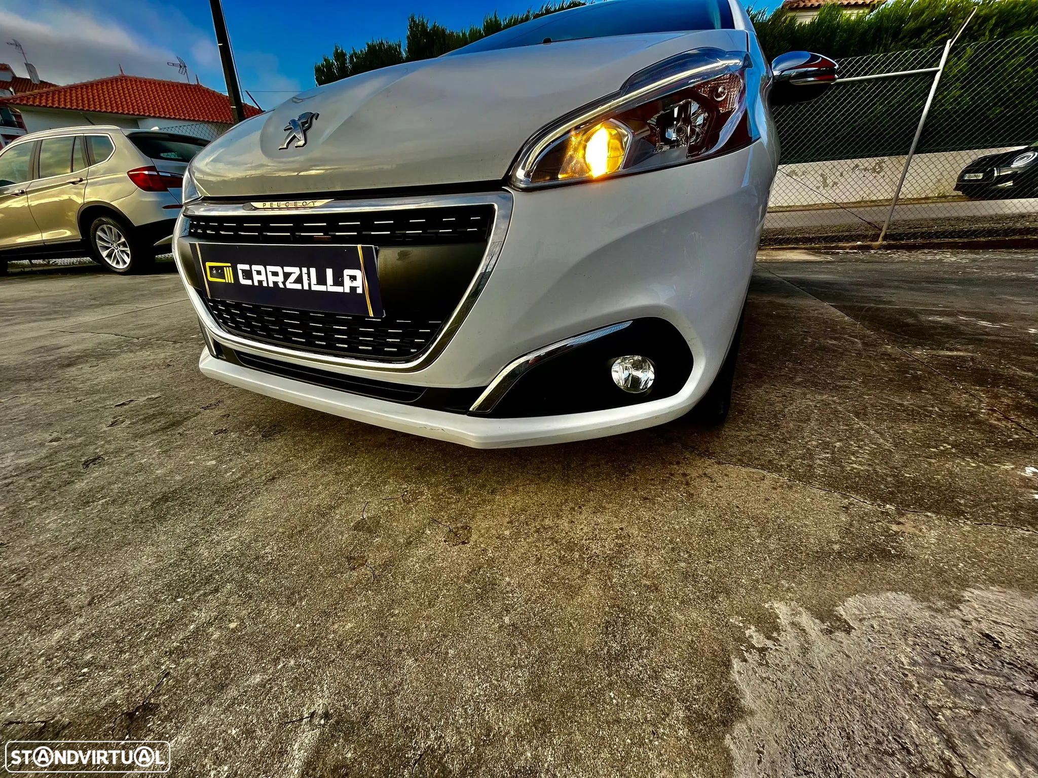 Peugeot 208 1.2 PureTech Allure - 11