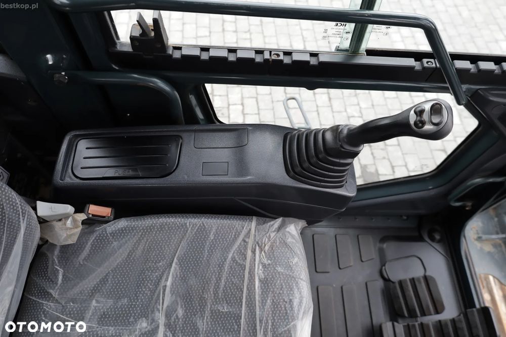 Hyundai HX300AL - 20