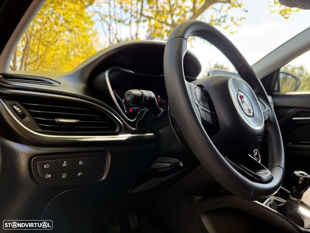 Fiat Tipo 1.3 M-Jet Lounge - 24