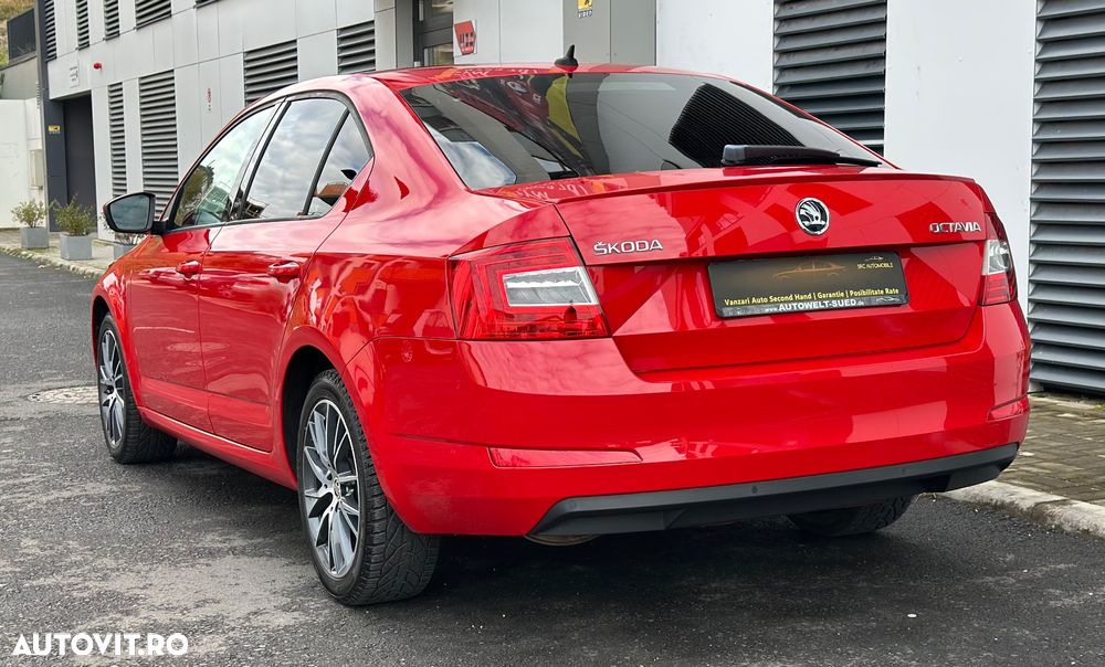 Skoda Octavia 2.0 TDI Green tec DSG Elegance - 11