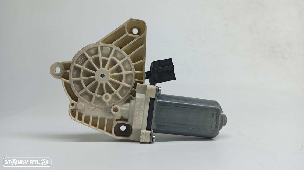 MOTOR ELEVADOR FRENTE ESQUERDO MERCEDES CLASE B (W245) 180 CDI (245.207) - 2
