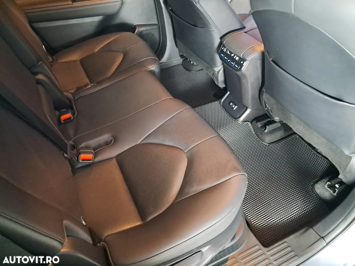Toyota Highlander - 19