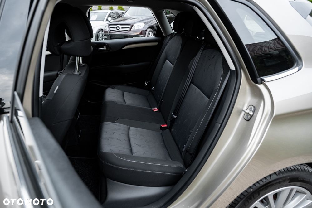 Citroën C4 e-HDi 110 Selection - 20