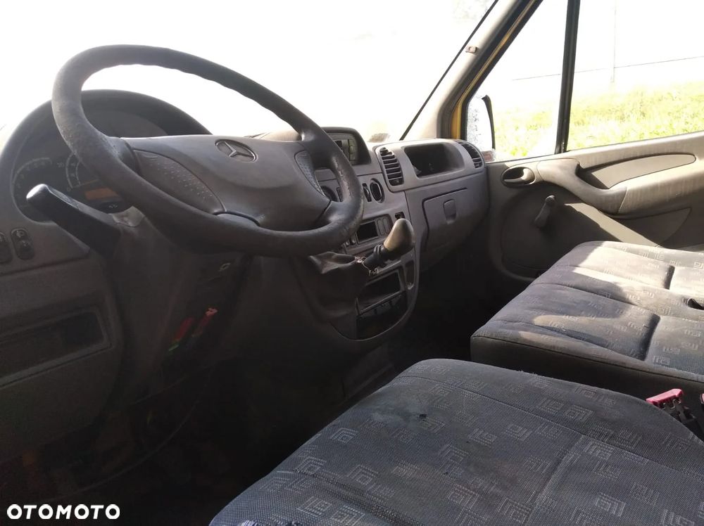 Mercedes-Benz Sprinter - 3