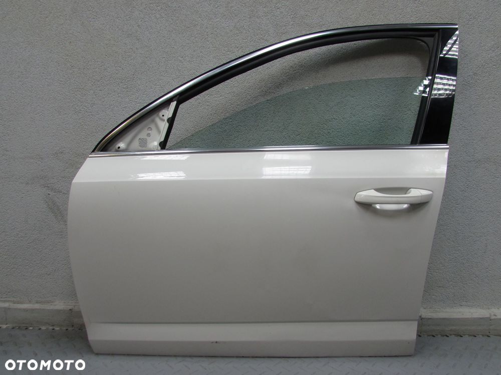 SKODA OCTAVIA III 5E 13-19 DRZWI PRZOD LEWE KOMPLETNE LF9E - 1