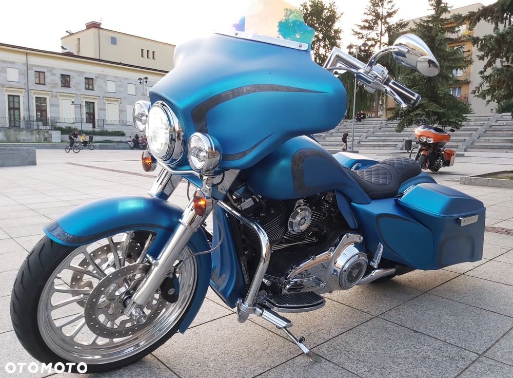 Harley-Davidson Touring Street Glide - 3
