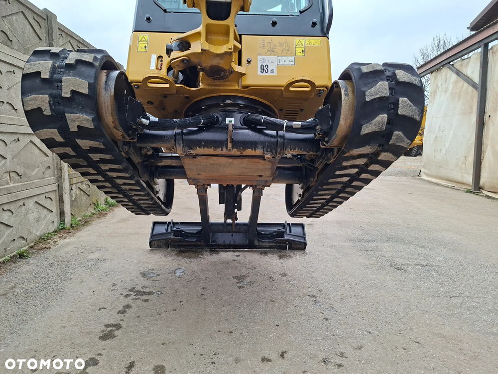 Caterpillar 301.8 05A Powertilt klimatyzacja radio - 21